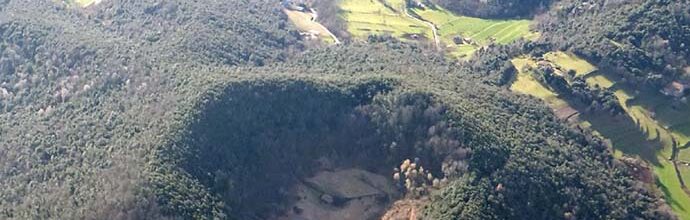 Volcano Challenge. A hot air balloon flight over volcanoes